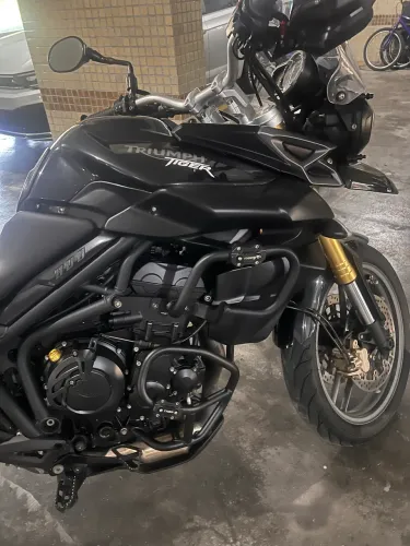 Tiger 800 - 2014 baixo km - aceito troca leia a discrição