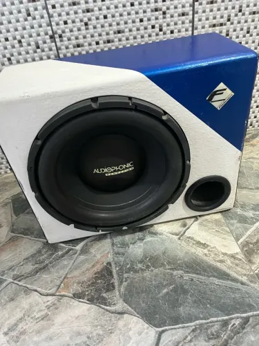 Caixa 12pl Subwoofer 250x500 rms ,Audiophonic sensation , Módulo tharamps 400.
