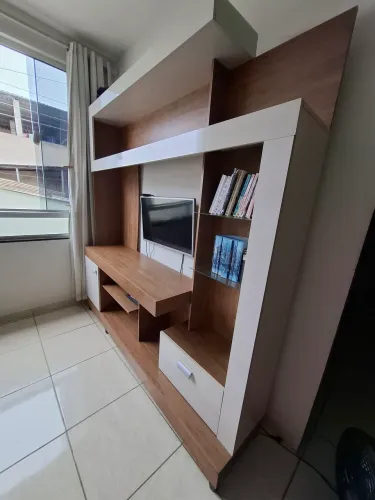 ESTANTE PARA SALA