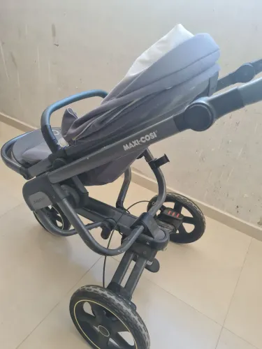Carrinho de Bebê Maxi-Cosi 3 Rodas - Pouquíssimo Uso