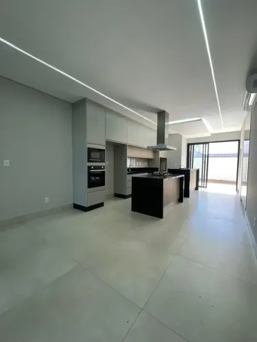 CASA A VENDA EM PAULÍNIA   Condomínio Residencial Royal Garden