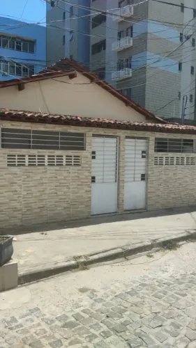 Imóvel para venda possui 100 metros quadrados, com 4 quartos em Espinheiro - Recife - PE
