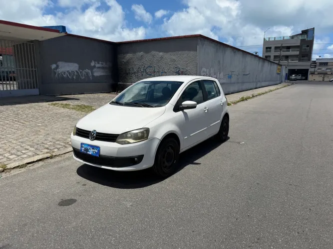 Volkswagen Fox 1.0 MI Total Flex 8V 5P 2010