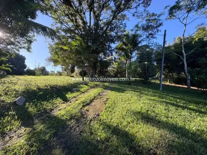 Barrozo Imóveis - Sítio a venda com 6.220 m² com piscina, campo de futebol.