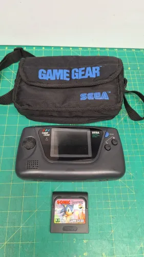 Sega game gear + jogo e bolsa 