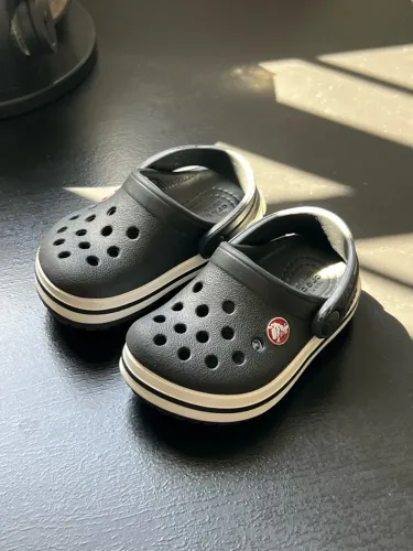 Crocs infantil