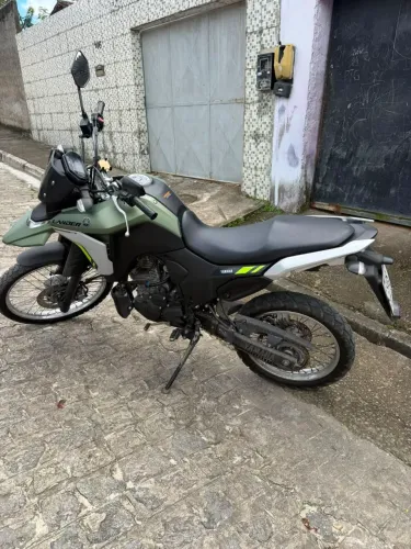 Lander extra pra exigente 13.000 km moto impecável