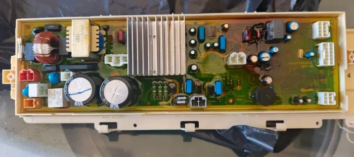 MÁQUINA LAVAR PANASONIC 16KG COM PLACA LÓGICA QUEIMADA