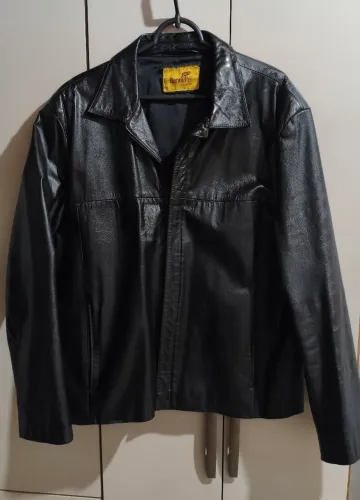 Jaqueta social couro legítimo tamanho G, mas veste melhor o M