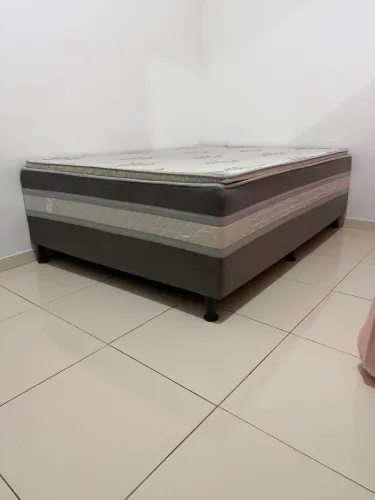 Vendo cama box casal