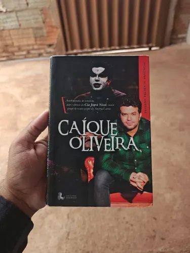 Livro: Caíque Oliveira