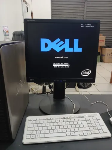 Monitor OAC Altura Regulável Excelente Estado!