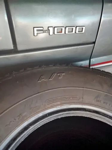 Pneu 265/70/16 novos