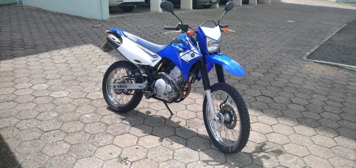 Vendo lander 250 ótimo estado baixa km 44mil original