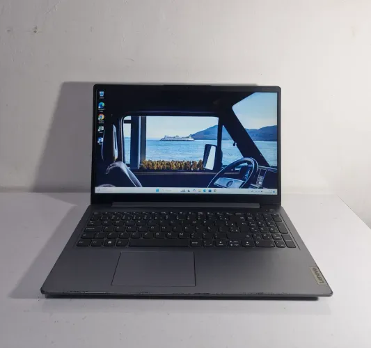 Notebook Lenovo IdeaPad 3 | i3 de 11° Geração | 240 SSD | 4GB | Windows 11 + Office
