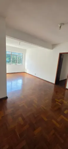 Imóvel para aluguel com 94 metros quadrados com 2 quartos em Corrêas - Petrópolis - RJ