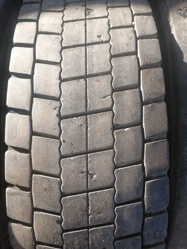 pneu 295/80 borrachudo sem recape
