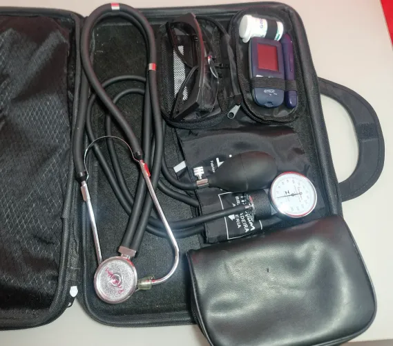 Kit de enfermagem / sinais vitais
