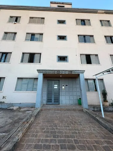 Aluga-se Apartamento Avenida Tamandaré, nr.295. 2 Quartos 1 Banheiro