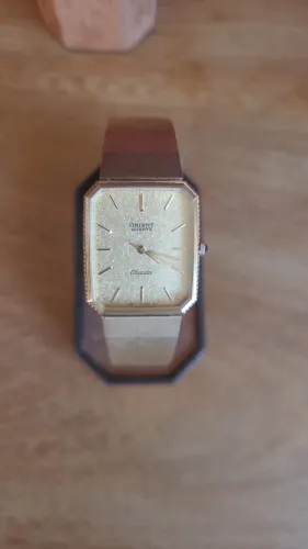 Relógio Orient Quartz feminino