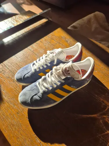Tênis Adidas Gazelle Azul e Amarelo - Pouco Usado