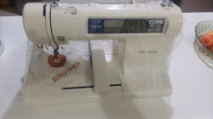 máquina de costura para bordado 