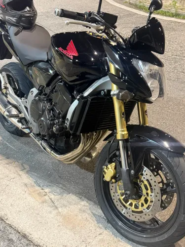 MOTO HORNET600F IMPECÁVEL