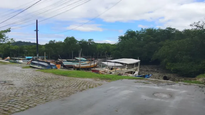 Vendo Imóvel na Ilha, Bairro Itaparica (alto das pombas) Cel *