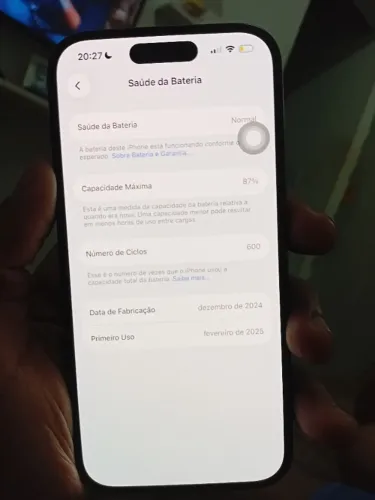 Celular iPhone 15
