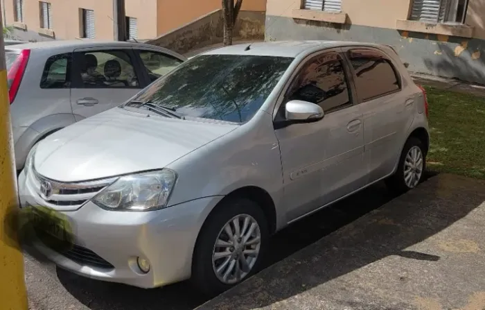 Toyota Etios XLS 1.5 Flex 16V 5P Mec. 2015