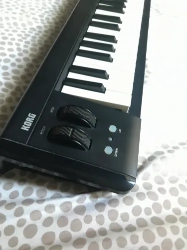 Teclado Kong microKey2-49
