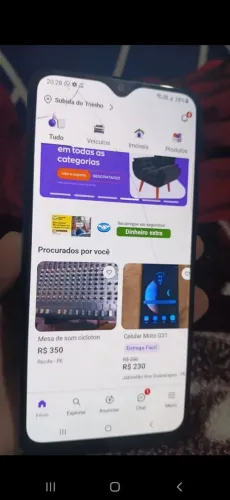 Celular A50 pegando tudo a tela está trincada mais não intefere em nada 