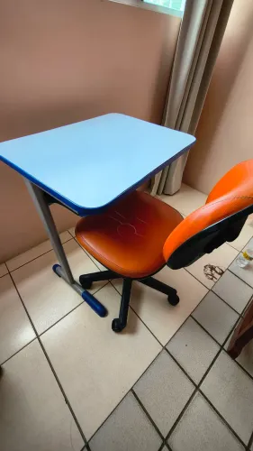 Mesinha + cadeira para estudo 