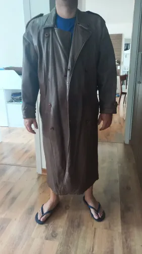 SOBRETUDO DE COURO