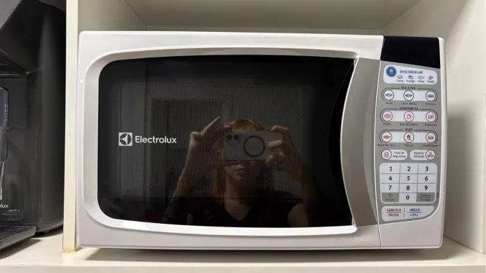 Microondas ELECTROLUX MTD30 20L