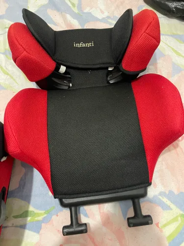 Cadeira com acento para carro