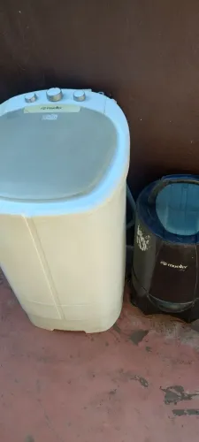 Vendo essa centrífuga e a máquina de lavar