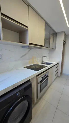 Apto no Vila Americana com 2 quartos, sendo um suíte, sala, cozinha, 2 banheiros, garagem