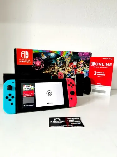 Nintendo Switch V2 Impecável! + 3 Meses de assinatura (Aceito Cartão)