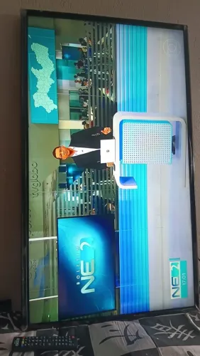Tv 43 polegadas semi nova acesso à internet com adaptador