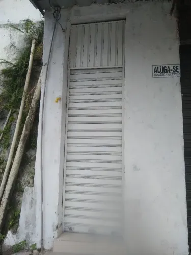 Porta de correr pouco tempo de uso