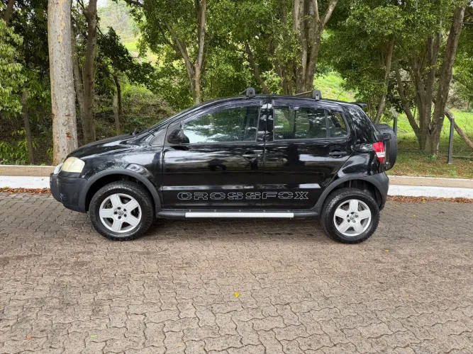 Volkswagen Crossfox 1.6 MI Total Flex 8V 5P 2006