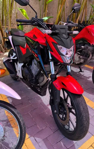 Honda CB 300F Twister ABS 2023 - 24.000 km - Revisões na Honda