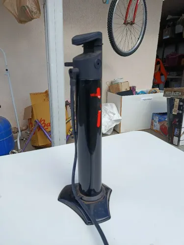 Bomba acumuladora de ar 