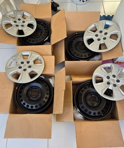 Rodas de ferro 16" + calotas originais Hyundai Creta