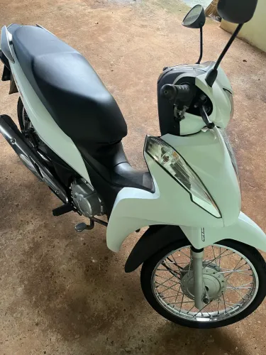 Moto Biz Branca