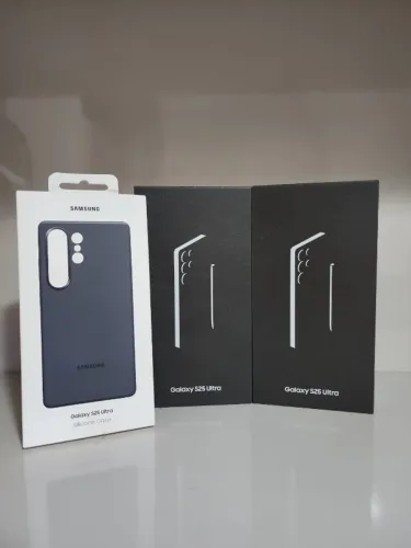 Samsung Galaxy S25 Ultra 256gb Titanio Cinza e Preto [Lacrado com NF e garantia]