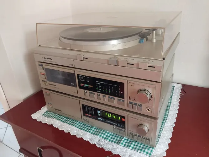 Som Gradiente DS20 Blootoch Vinil Receiver FM Deck 