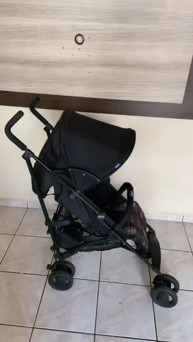  Carrinho de bebê 