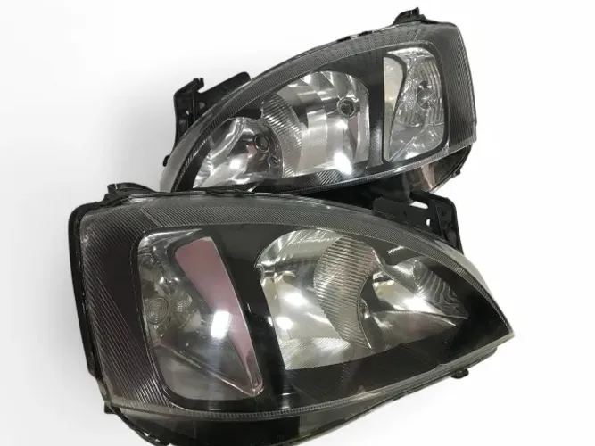 Farol chevrolet Gm Corsa Montana Masc negra 2003 2004 2005 2005 2008 2010 2012 Original